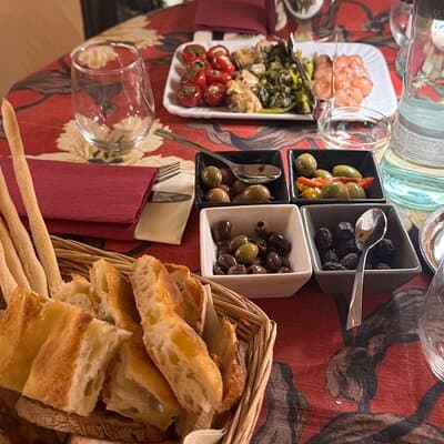 Rome VIP Wine and Food Tasting in a 2,000 Year Old Roman Cistern 5