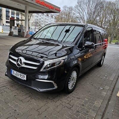 Private Transfer From Paris Hotels to Paris Airport. 5