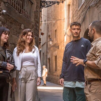 Barcelona Old Town Private Walking Tour with Local Historian