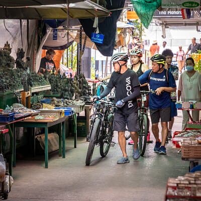 Bangkok: Backstreets and Temple Historic Bike Tour 2