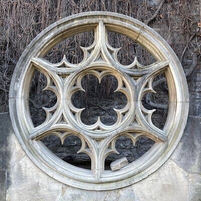 Small Group Marais/Place des Vosges Walking Tour -10 people max 5