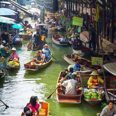 Maeklong Railway Market & Damnoen Saduak Market Paddle Boat Tour 2