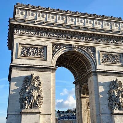 Private Full-Day Paris Tour: 7 Iconic Sights by Mercedes 4