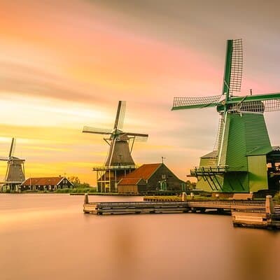 Private tour to Zaanse Schans, Edam, Volendam and Marken