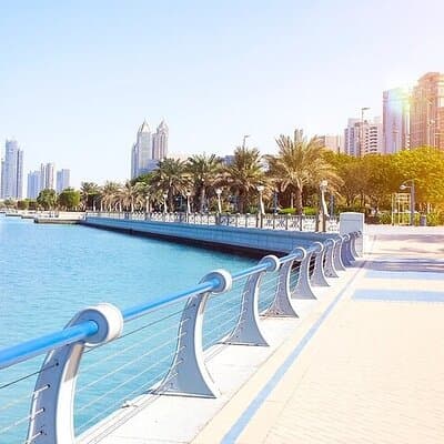 Abu Dhabi City Tour in a 4x4 Shared Vehicle 5