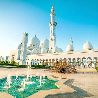 Abu Dhabi City Tour in a 4x4 Shared Vehicle