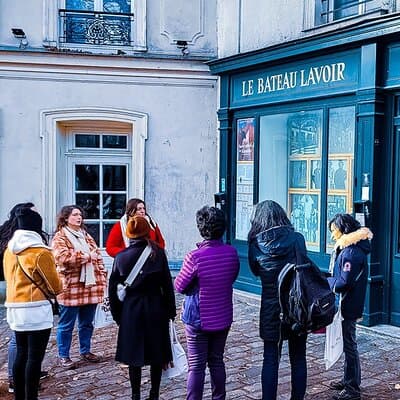 Montmartre Marvels Small Group Guided Stroll in Bohemian Paris