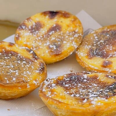 Private 6 or 10 Food Tasting and City Highlights Tour in Lisbon