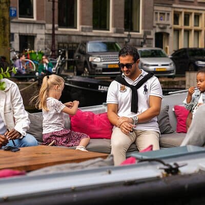 Amsterdam: Guided City Centre Canal Cruise with Dutch Pancakes 3