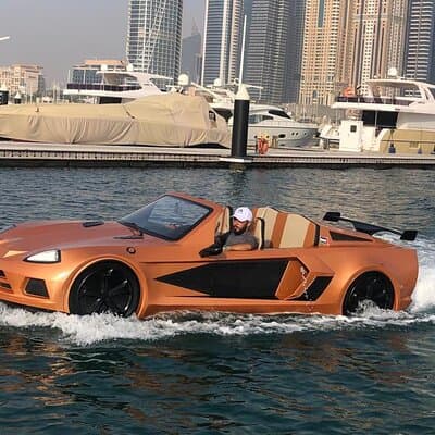 Private Jet Car Ride in Dubai 3