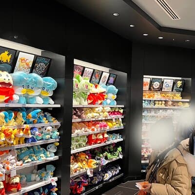 Tokyo: Anime, Manga and capsule toy Tour in Shibuya 5