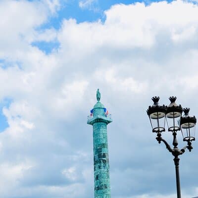 Paris: Private City Tour by Car with Driver and Guide 3
