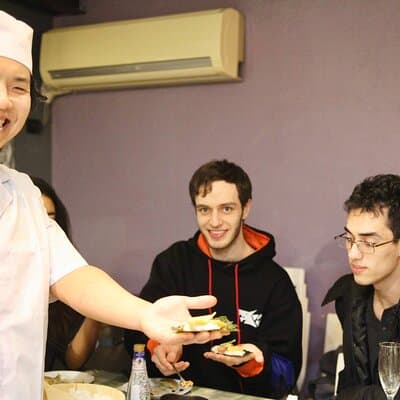 Hand-rolled Sushi Temaki Zushi Workshop in Tokyo