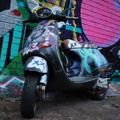 Urban Canvas: Exploring Shoreditch's Vibrant Street Art 2