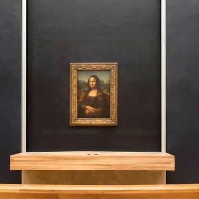 Louvre Museum Masterpieces : Private Guided Tour + Entry Included