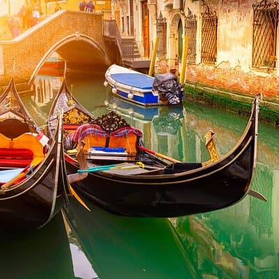 Damnoen Floating Market Half-Day Tour