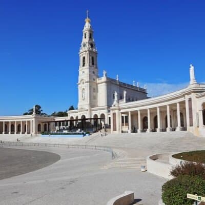 Fátima, Batalha, Nazaré & Óbidos | Private Day Tour with Tickets