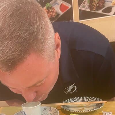 Guided Kabukicho Deepdive -All U Can Drink Izakaya & Sake Tasting 3
