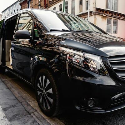 Private Van Transfer from CDG To Airport Beauvais 3