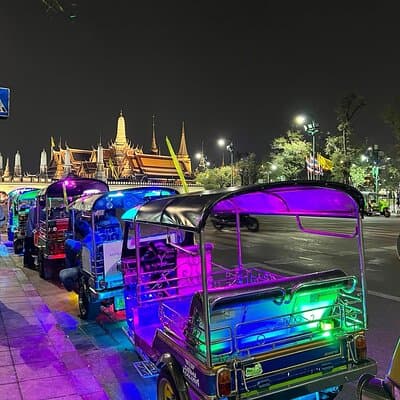 Bangkok Night Tour: Food, Temple & Tuk Tuk