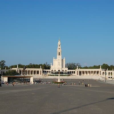 Private Half Day Tour to Fátima 4