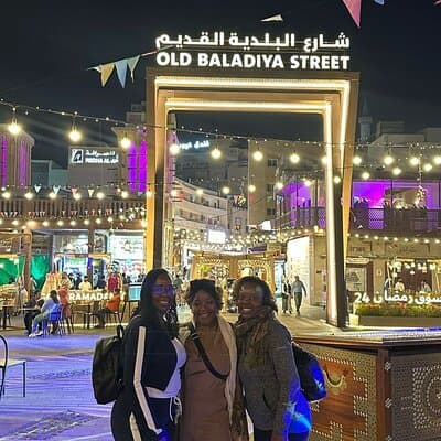 Dubai Night City Tour with Private Transfers and Local Snacks 4