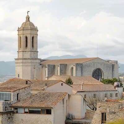 Medieval Girona & Costa Brava’s Top Beach–Unforgettable Day Trip 4
