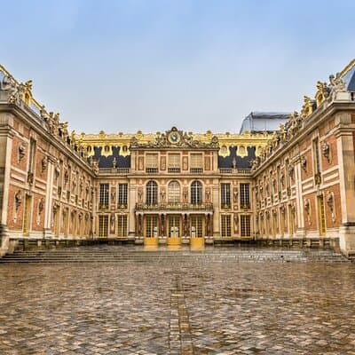 Private Transfer: Paris Airport CDG to Versailles by Luxury Van 5