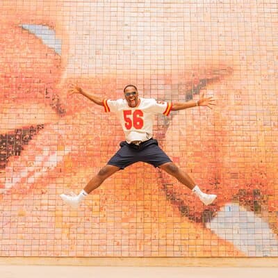 Barcelona Private Photoshoot at Cathedral & Kiss Wall