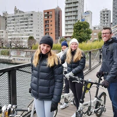 2.5 Hour-Guided Cycle Tour in the Central Tokyo