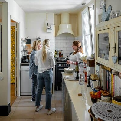 Soufflé Class & Brasserie Lunch with Champagne in Parisian Home 5