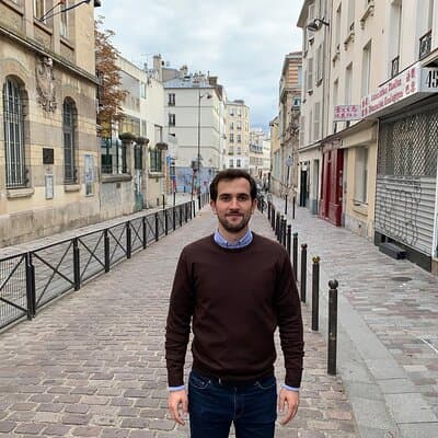 Paris Latin quarter: Private walking tour with a local guide 2