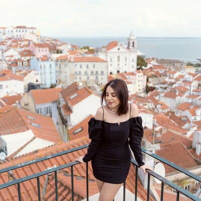 Private Professional Photoshoot at Alfama, Lisbon 2