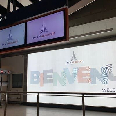 Private CDG transfer to central Paris with driver 2