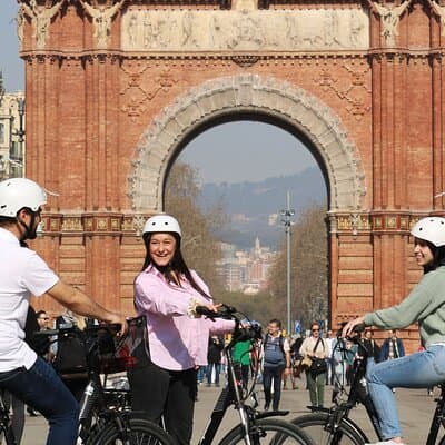 Tapas Tasting Bike/E-Bike Tour in Barcelona 4