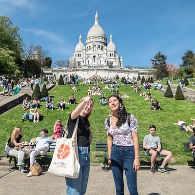 Explore Montmartre like a local - Private walking tour