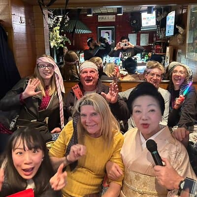 Tokyo Shinbashi Night Tour: Local Guide & Drinks at Snack Bars