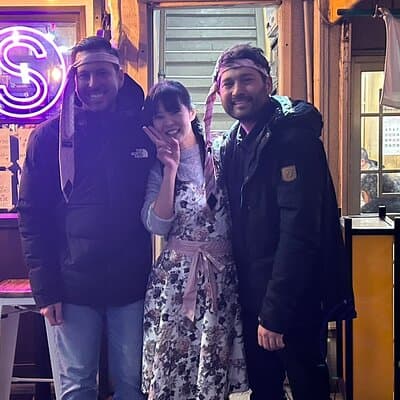 Tokyo Shinbashi Night Tour: Local Guide & Drinks at Snack Bars 4