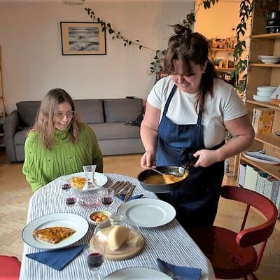 Private French Home Cooking Class in Paris with Local Chef Ioana