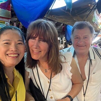 Floating Market & Railway Market Private Tour 3