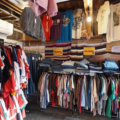 Tokyo Vintage Shopping and Local Food Experience in Shimokitazawa