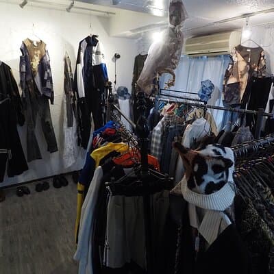 Tokyo Vintage Shopping and Local Food Experience in Shimokitazawa 2
