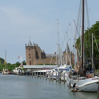 Family friendly tour of Castle, Windmills and Pancakes 2
