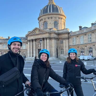 Discover Iconic Paris: Private Bike Tour of the City Center 5