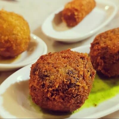 Barcelona´s Lunch or Dinner Tapas Tour: Food, drinks, happiness! 5