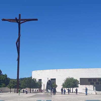 Fatima- Nazare-Obidos private tour from Lisbon or Cascais 2