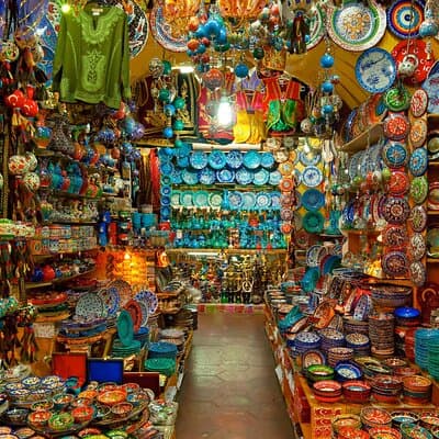 Istanbul: Shopping Tour With Licensed Guide, Transfer and Lunch 2