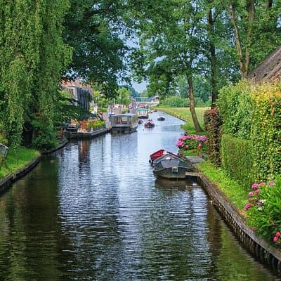 Private tour to the Zaanse Windmills and Giethoorn from Amsterdam 3