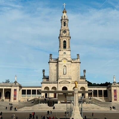 Fátima, Batalha, Nazaré and Óbidos Private Full Day Tour