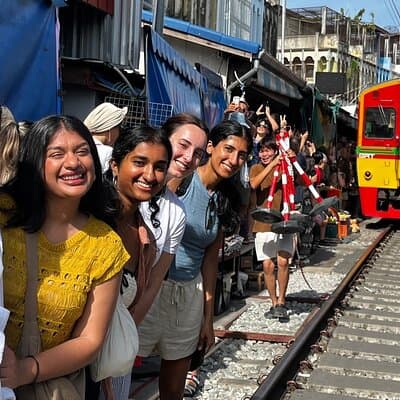 Floating and Railway Markets Private Tour
